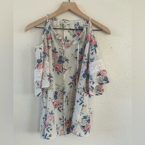 Floral Maternity blouse